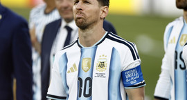 Messi leggur landsliðsskóna á hilluna (Staðfest)