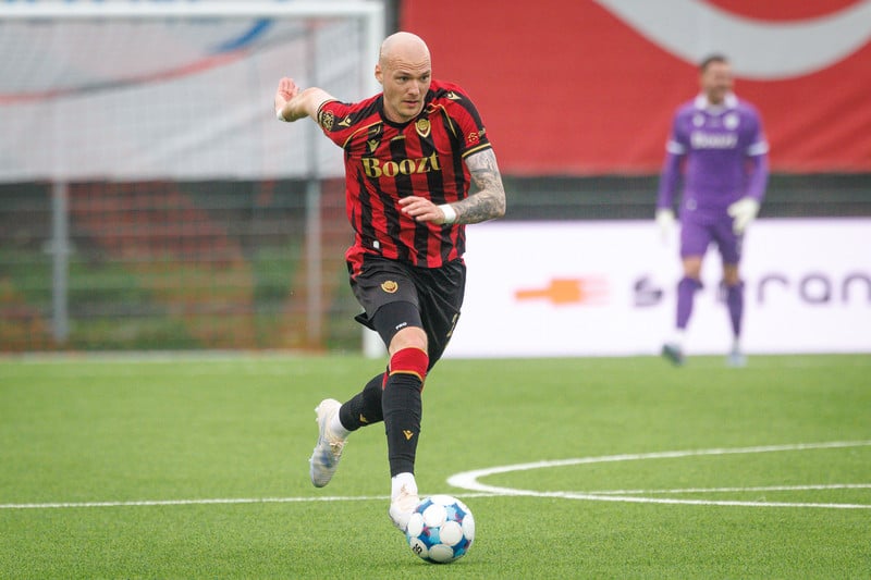 Aron Elís kom inn á sem varamaður gegn FH.