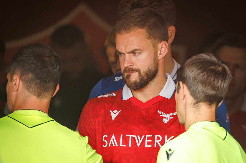 Hólmar Örn leggur skóna á hilluna (Staðfest)