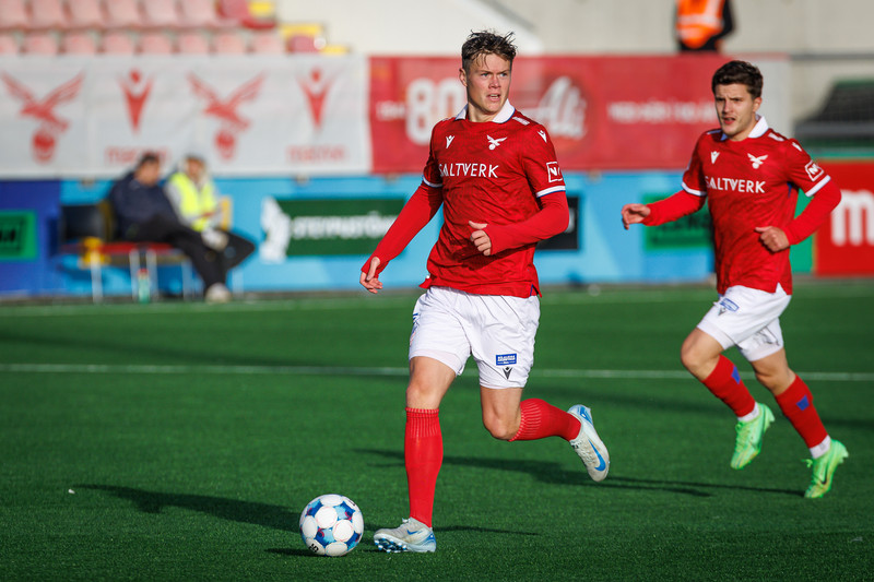 Albin Skoglund áfram hjá Val (Staðfest)