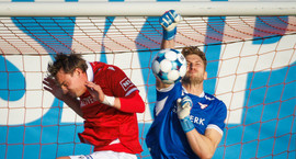 Útvarpsþátturinn - Slagsmál og Schram með skikkju
