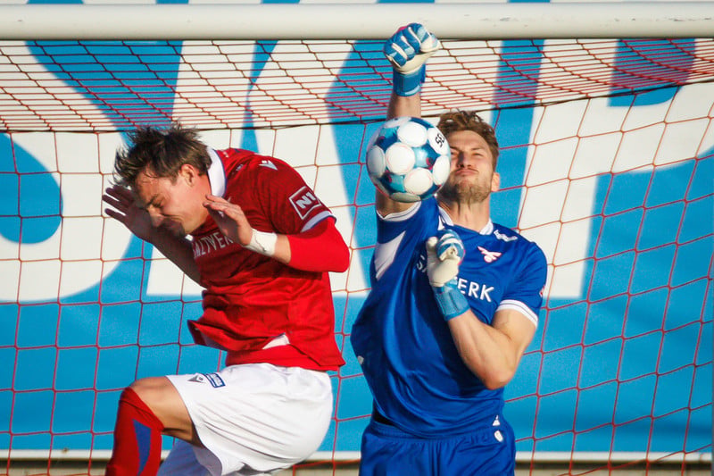 Útvarpsþátturinn - Slagsmál og Schram með skikkju