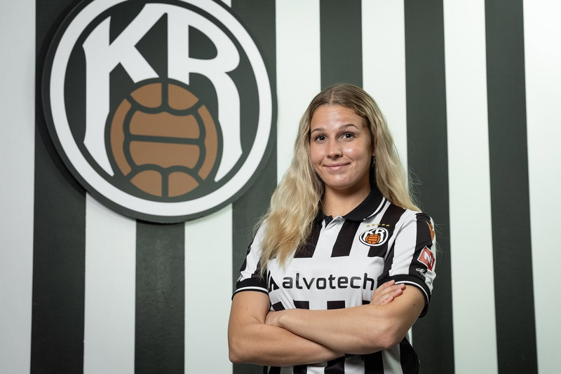 Skrifar undir hjá KR og flýgur út