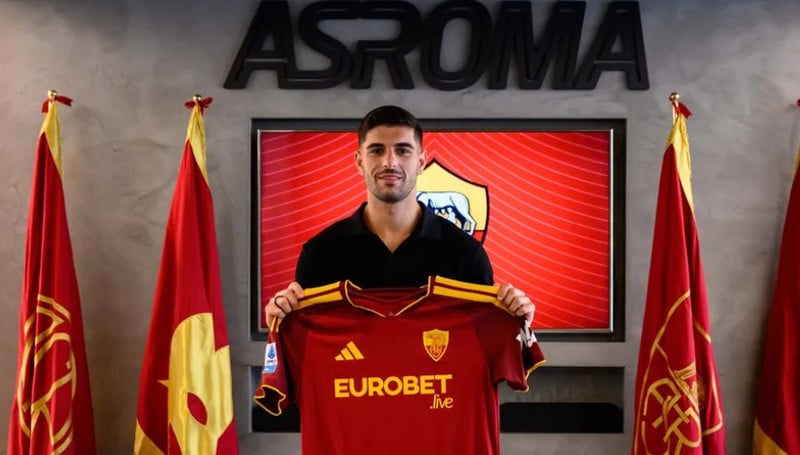 Fyrrum samherji Sverris til Roma (Staðfest)