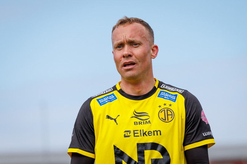Lárus kennir sér um meiðsli Gumma Tóta