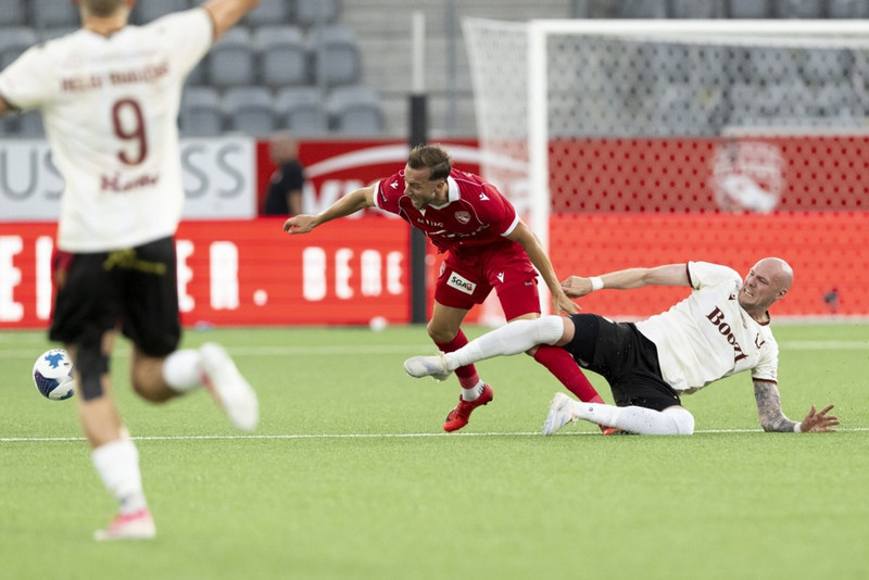 Aron Elís Þrándarson í leiknum í kvöld