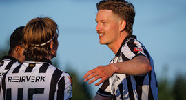 Eiður skoraði 100. markið