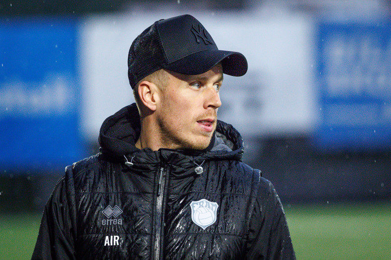 Anton Ingi Rúnarsson var ósáttur með aðstæður á vellinum eftir 4-0 tap Fram gegn Grindavík/Njarðvík en viðurkenndi að heimakonur hefðu haft gott tak á Fram í sumar.
