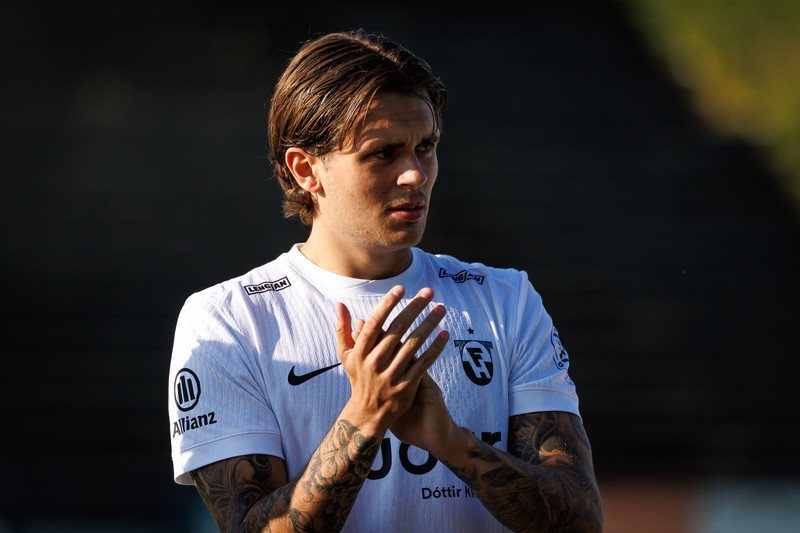 Oliver verið eins og klettur í vörn FH.