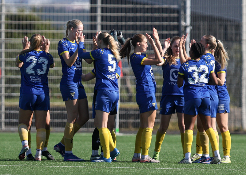 Myndaveisla: Gróttukonur fóru illa með Tindastól