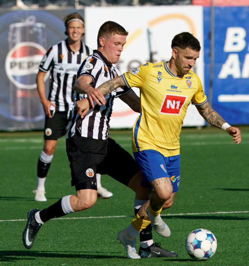 Myndaveisla: KR skoruðu 5 á Akureyri