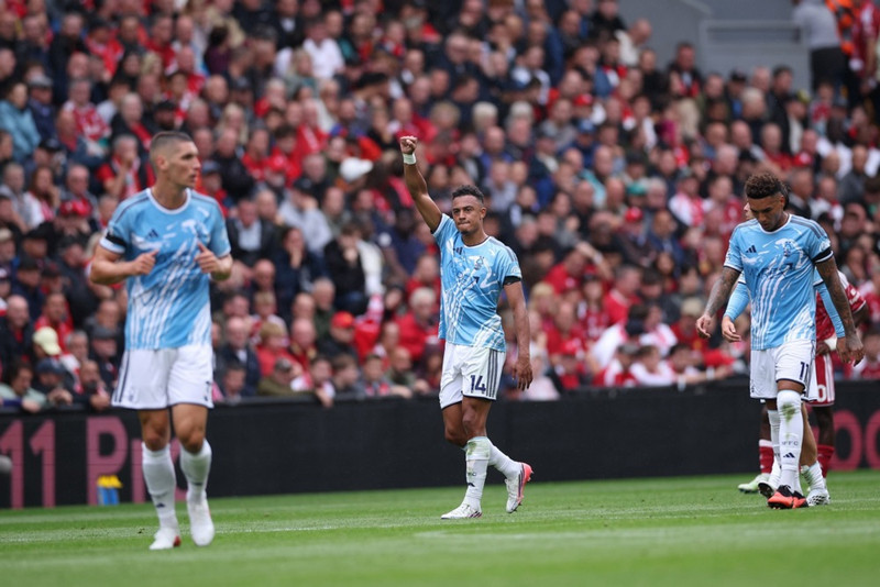 England: Liverpool lenti tvisvar undir á Anfield