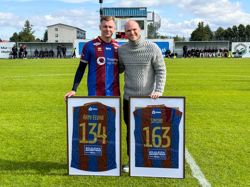 Árni Elvar var heiðraður fyrir leik.