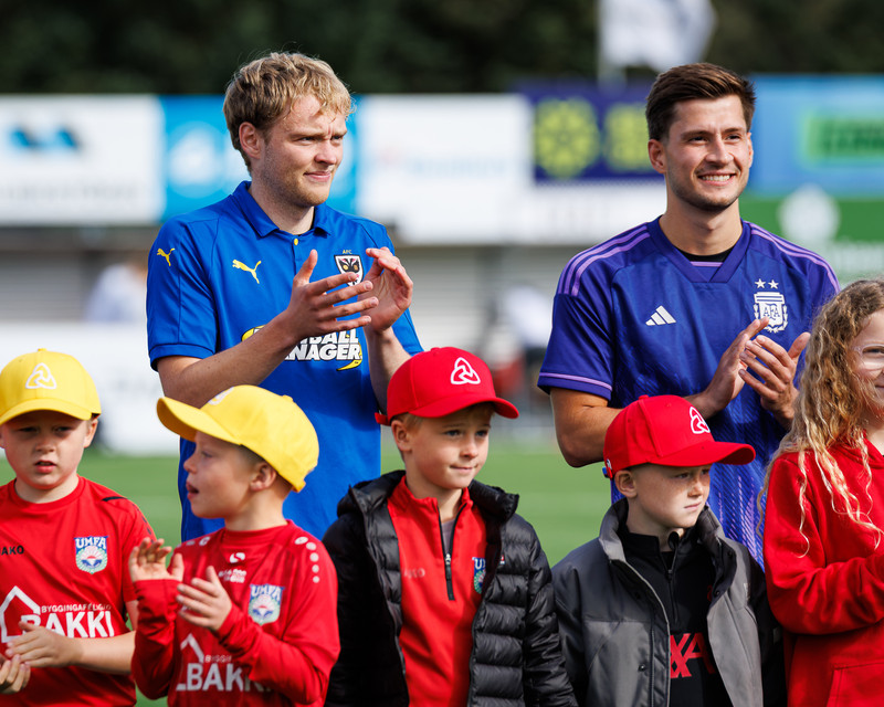 Myndir Treyjupartí í Bestu - Í Stoke treyjum eins og pabbar þeirra