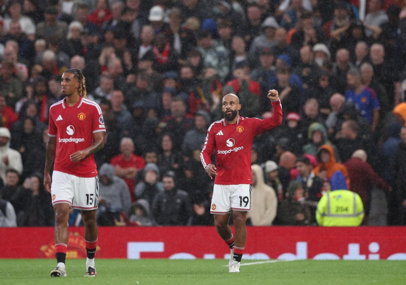 England: Bruno Fernandes með þrennu í sigri Man Utd