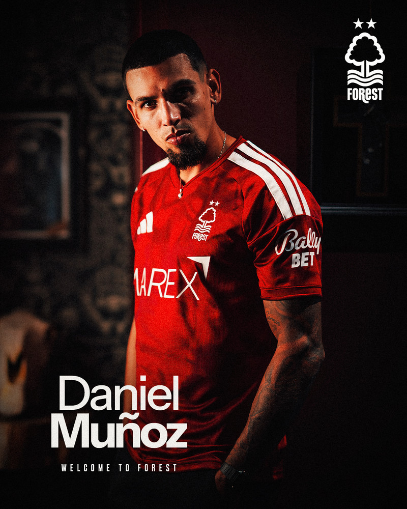 Daniel Munoz er mættur í Skírisskóg.