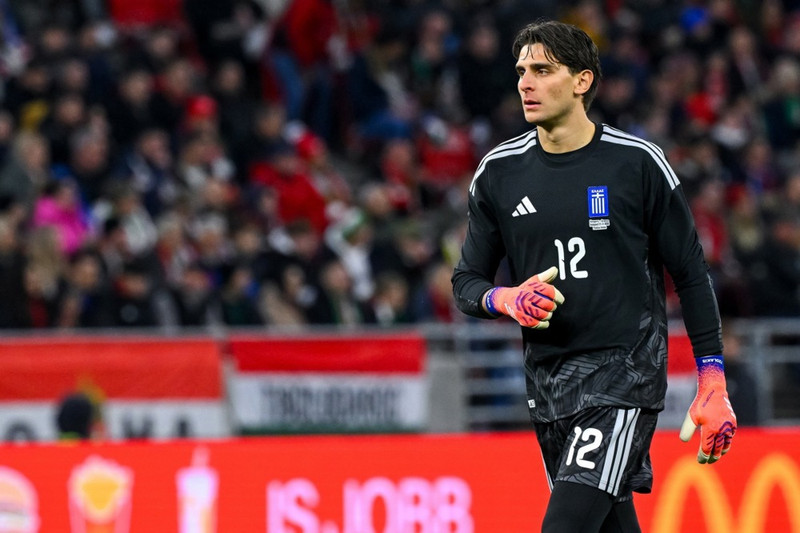 <B>Markvörður: Konstantinos Tzolakis (Hull City)</B> - Önnur frábær frammistaða og annað hreint lak. Nýliðar Hull hafa heldur betur komið á óvart í upphafi tímabils og lykillinn að því er öflug vörn og gott skipulag og markvörðurinn er hjartað í því.