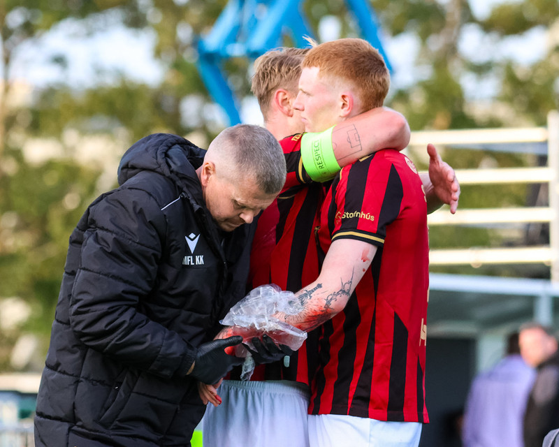 Vinstri höndin fór mjög illa.