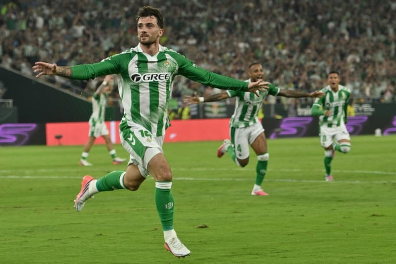 Mourinho gaf hetju Betis sitt fyrsta tækifæri hjá Tottenham