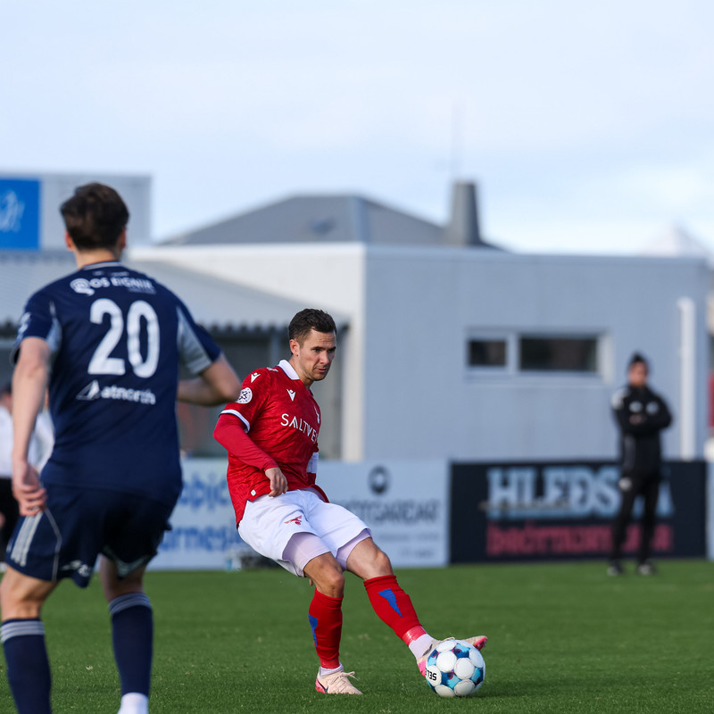 Myndaveisla: Valur vann á Ljósanótt en það dugði ekki til