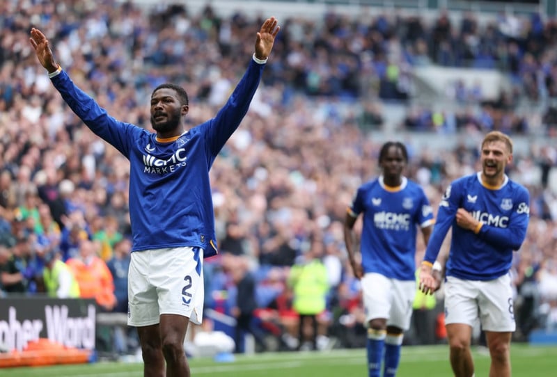 Maitland-Niles fagnar fyrsta marki sínu fyrir Everton