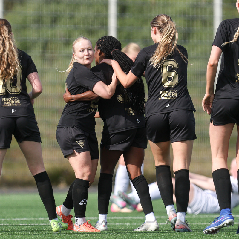 Myndaveisla: Gleði þegar Gróttukonur komust upp í Bestu
