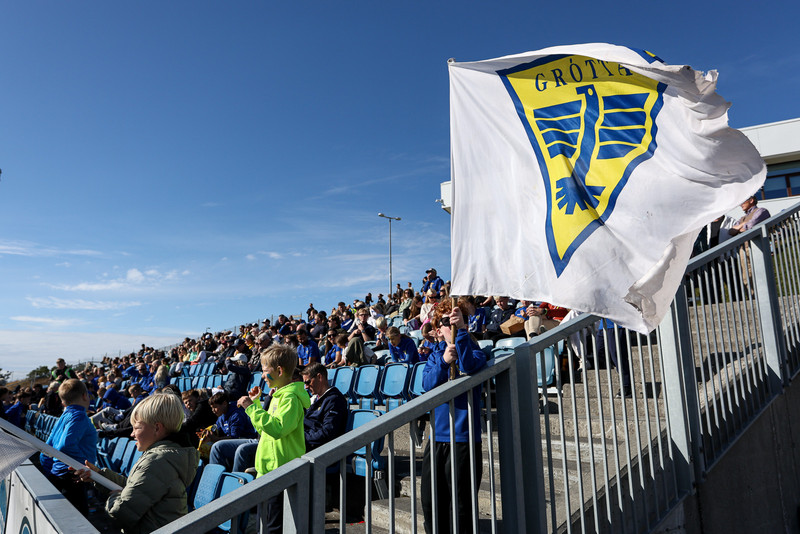 Myndaveisla: Gleði þegar Gróttukonur komust upp í Bestu