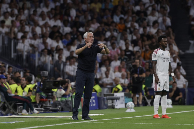 Mourinho: Sá sem ákvað þetta var kannski sofandi