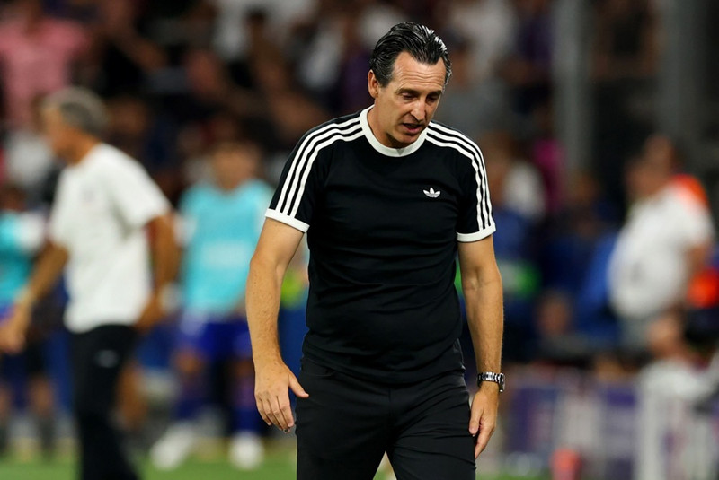 Emery: Augljóst rautt spjald