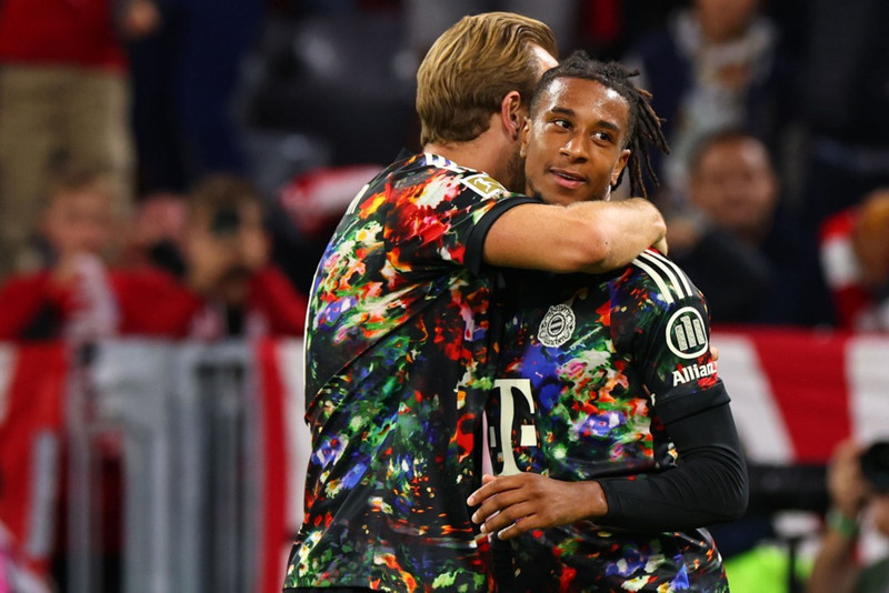 Michael Olise og Harry Kane