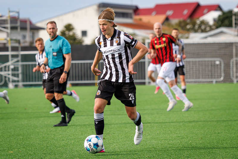 Orðaður við félög í Championship-deildinni.