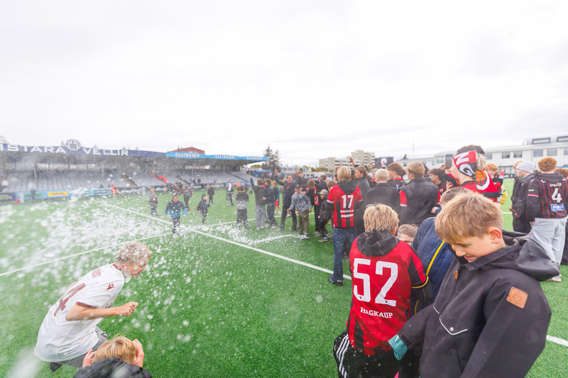,,Einhver 18 rauð spjöld og KR-ingar svaka flottir eftir leik.