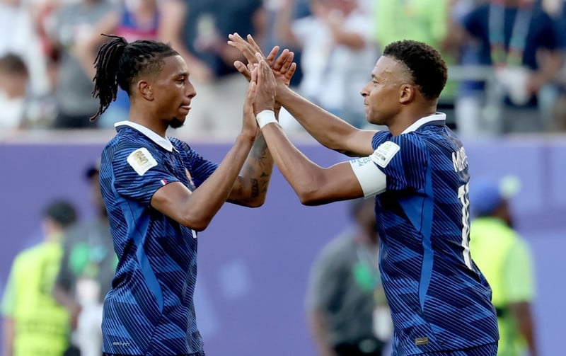Kylian Mbappe og Michael Olise