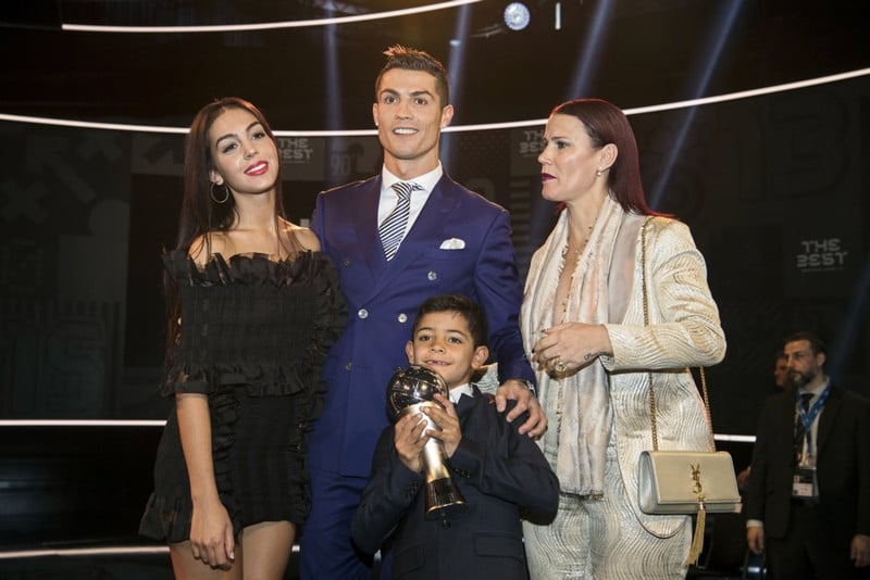Systir Ronaldo: Portúgal á þig ekki skilið