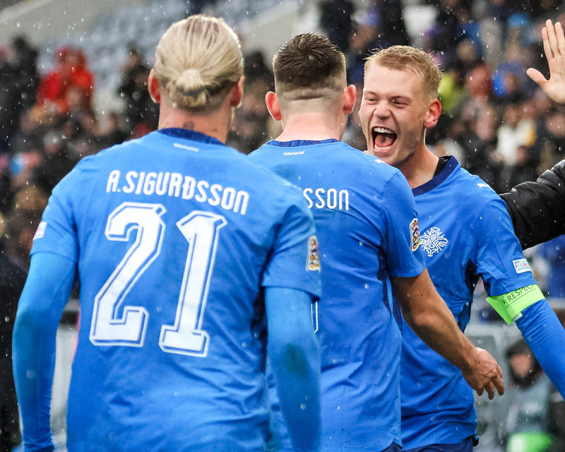 Sjáðu Orra koma Íslandi yfir eftir skemmtilegt spil