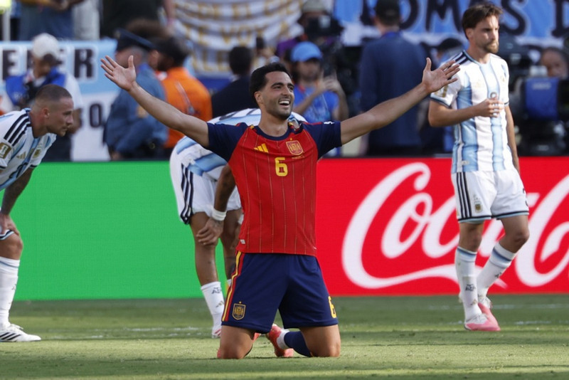 Mikel Merino var bestur hjá Spánverjum