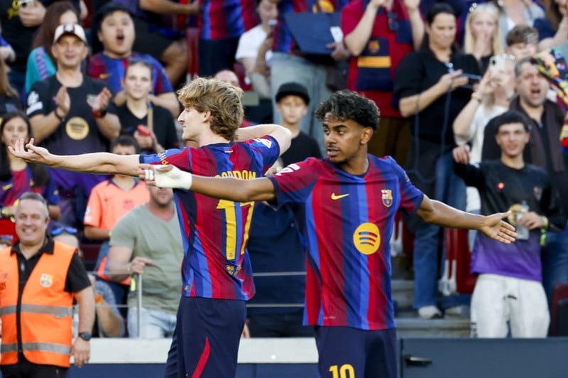 Spánn: Gordon opnaði markareikninginn fyrir Barcelona