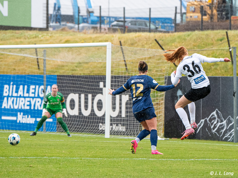 Myndaveisla: FH fékk þungan skell í óveðrinu