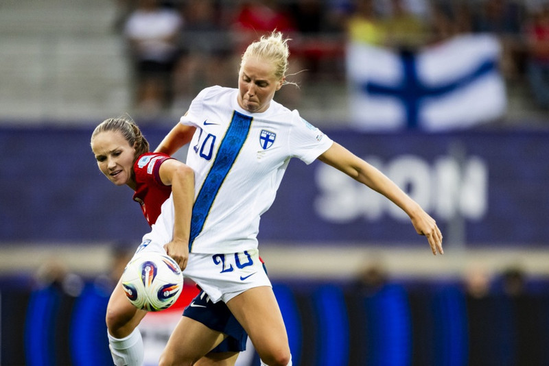 Eveliina Summanen skoraði sjálfsmark