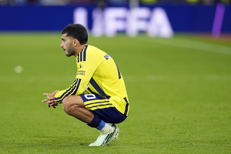 Fenerbahce tapaði stigum gegn Slavía