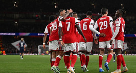Segir Arsenal setja pressu á dómara og kallar einn...