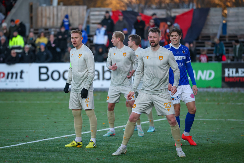 Ingvar lyfti Íslandsmeistaraskildinum
