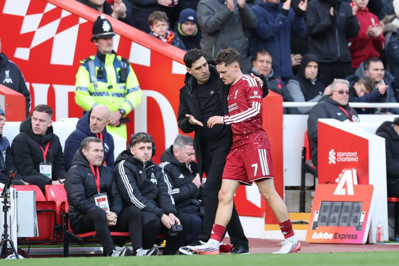 Wirtz átti frábæran leik með Liverpool en fór meiddur af velli