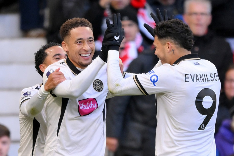 <b>Miðjumaður: Marcus Tavernier (Bournemouth)</b> - Skoraði annað mark Bournemouth gegn Man Utd. Liðið vann Sunderland, AC Milan og Man Utd á einni viku.