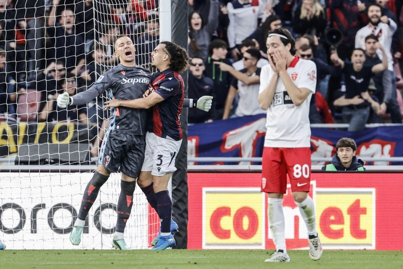 Skorupski varði vítaspyrnu undir lokin