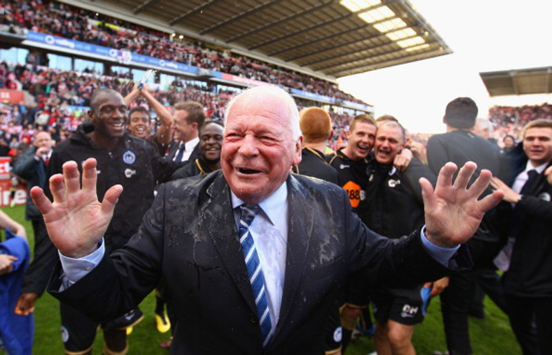 Dave Whelan átti Wigan í 23 ár.
